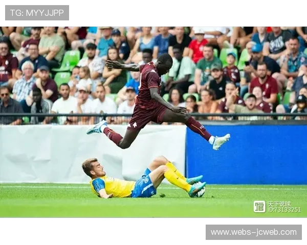 图卢兹对阵欧塞尔，技术流对决中场控制成关键