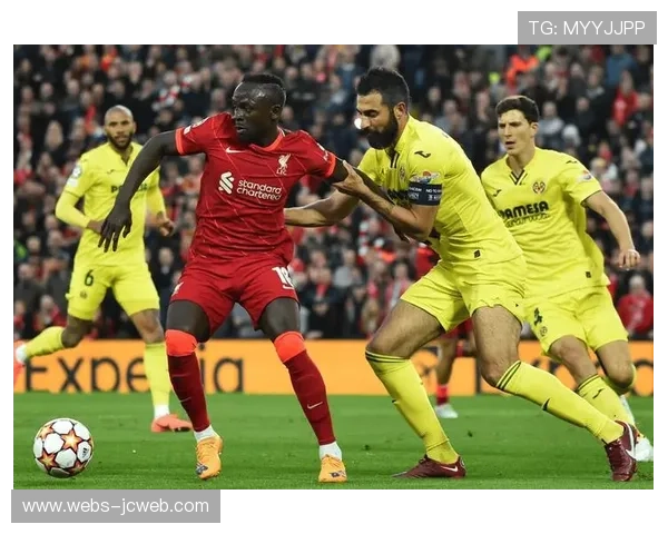 比利亚雷亚尔vs西班牙人，传控足球与防守反击的战术理念碰撞